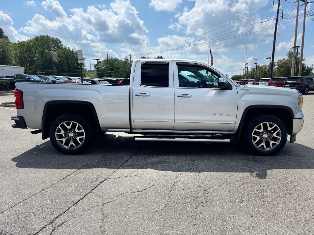 Used 2015 GMC Sierra 1500 SLT w/ SLT Preferred Package AWD/4WD image 7