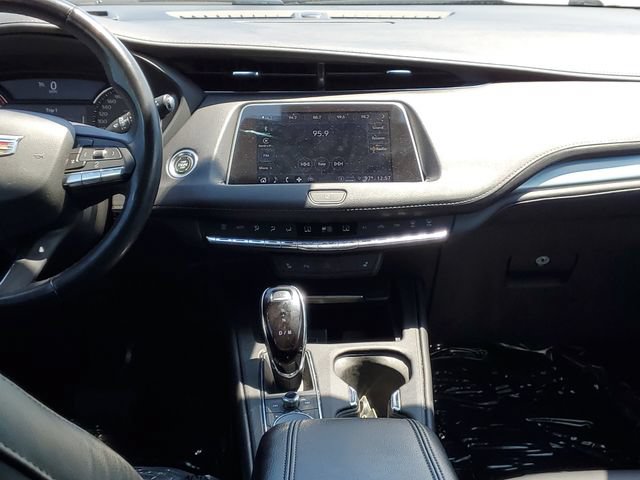 Used 2022 Cadillac XT4 Premium Luxury w/ Safety Alert Package AWD/4WD image 36