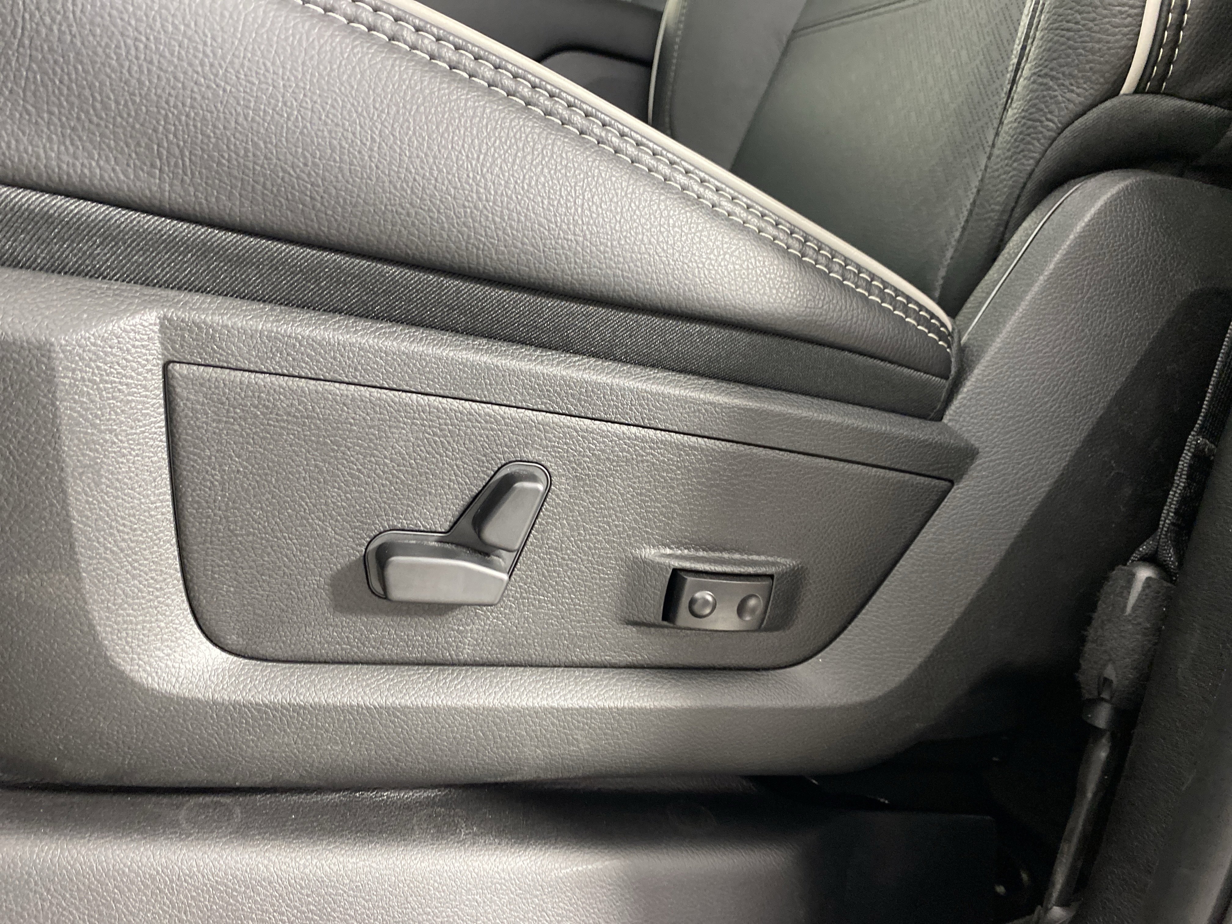 New 2026 RAM 2500 Laramie image 16