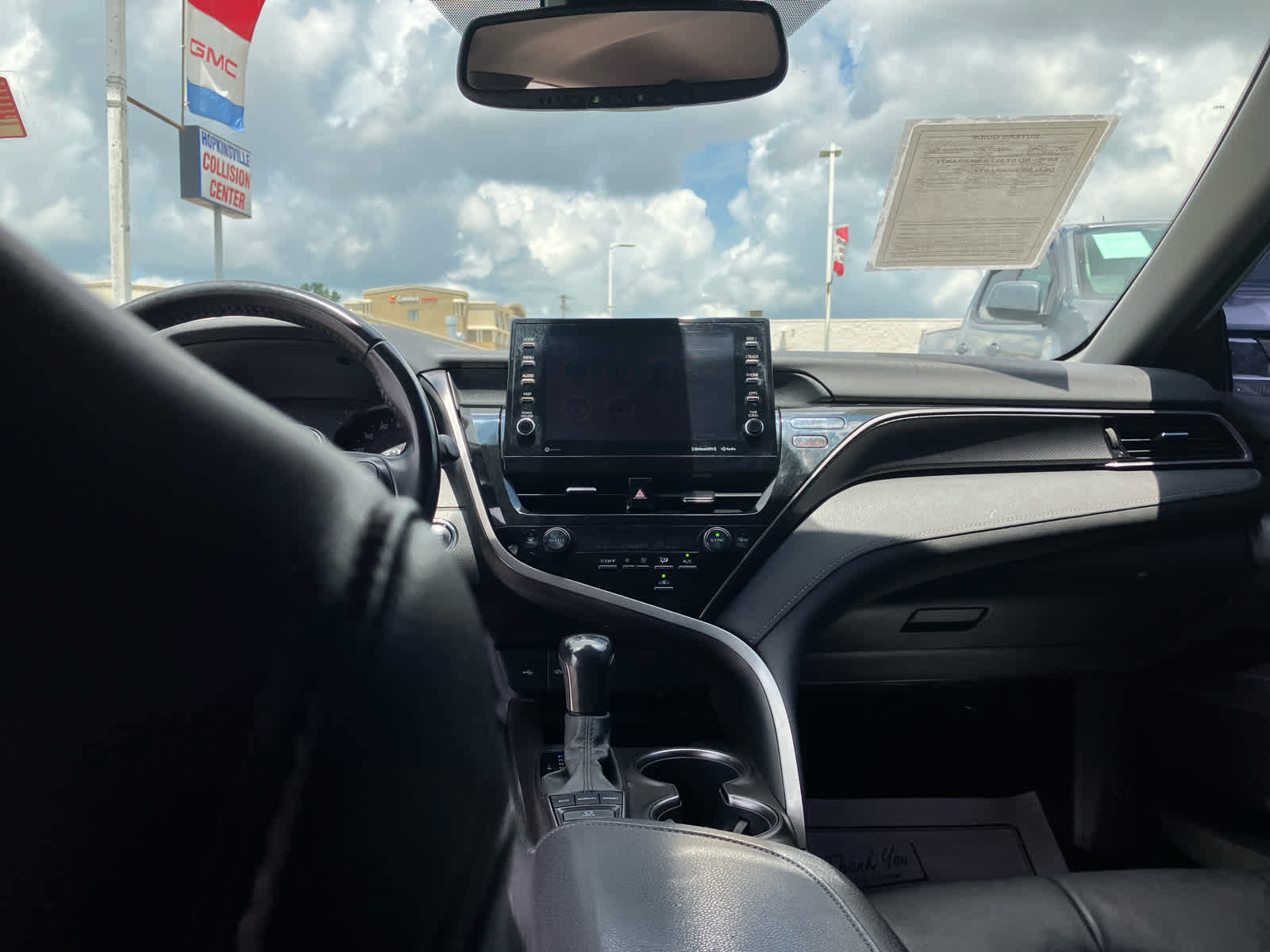 Used 2022 Toyota Camry XSE image 32