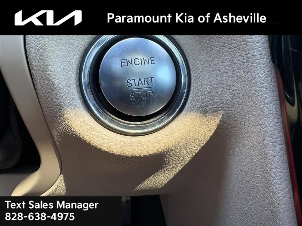Used 2020 Mercedes-Benz SLC 300 image 14