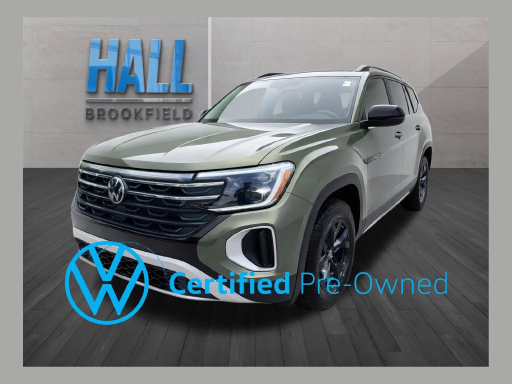 Certified 2026 Volkswagen Atlas Peak Edition AWD/4WD image 1