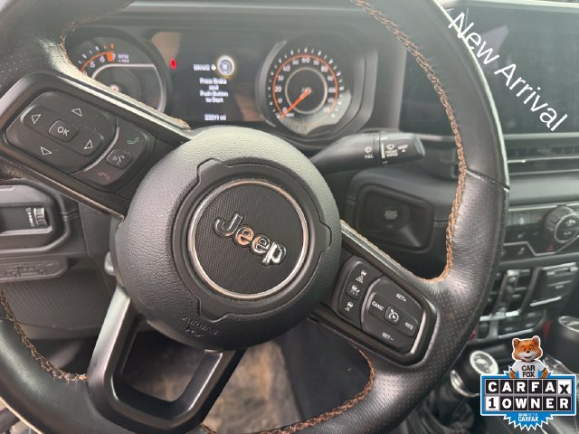 Used 2024 Jeep Gladiator Mojave w/ Technology Group AWD/4WD image 7