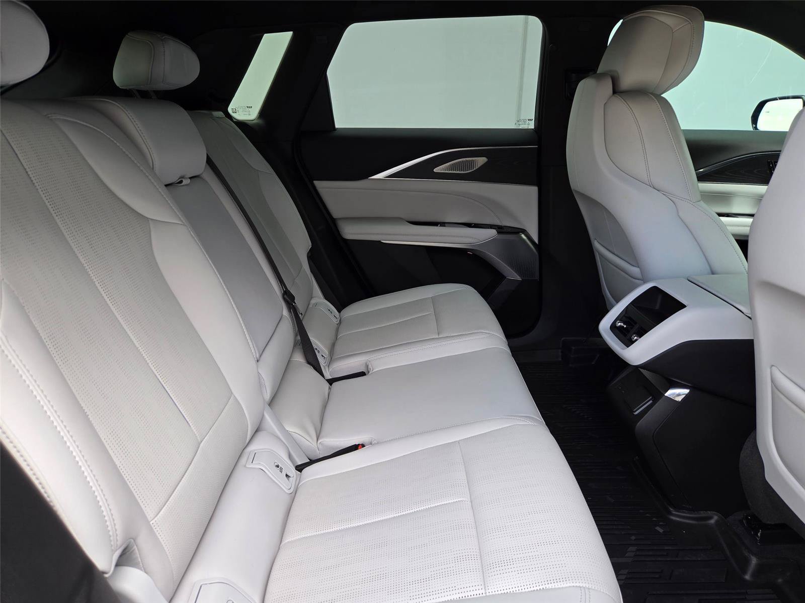 Certified 2024 Cadillac Lyriq Sport RWD image 30
