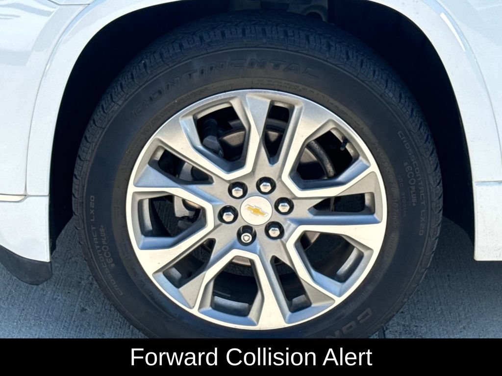 Used 2019 Chevrolet Traverse Premier w/ Driver Confidence II Package FWD image 5