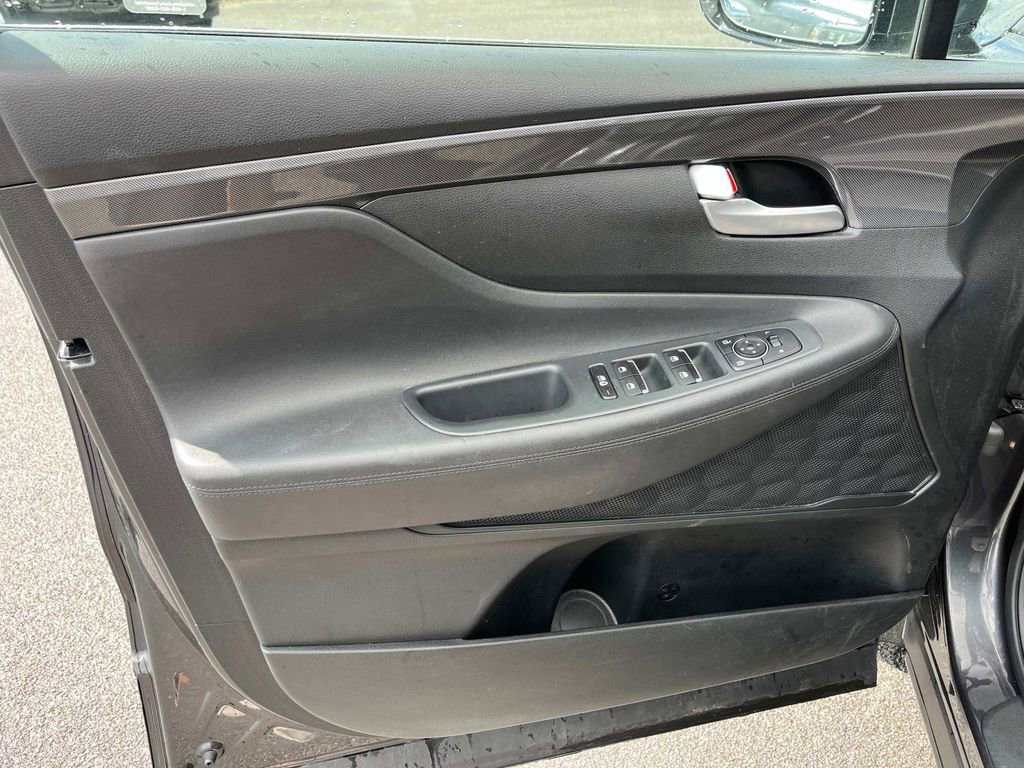 Used 2022 Hyundai Santa Fe SEL w/ Convenience Package image 23