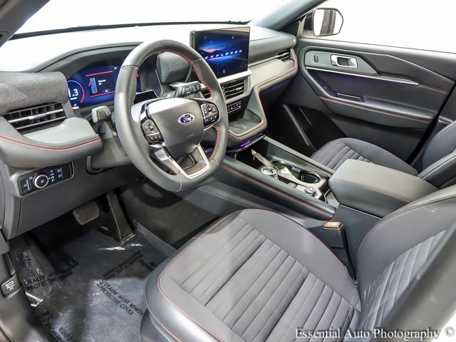 Used 2025 Ford Explorer ST-Line w/ Premium Package RWD image 11