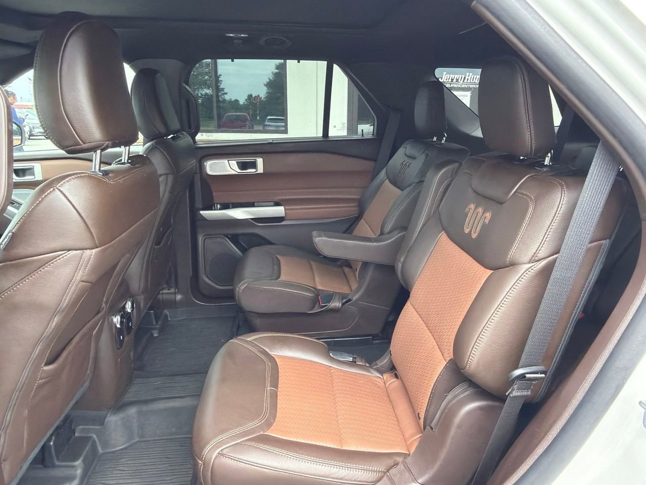 Used 2022 Ford Explorer King Ranch w/ Class IV Trailer Tow Package AWD/4WD image 5