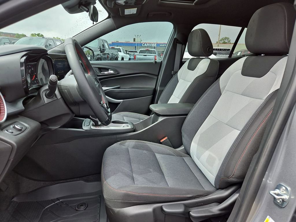 Certified 2025 Chevrolet Trax RS w/ Sunroof Package image 19