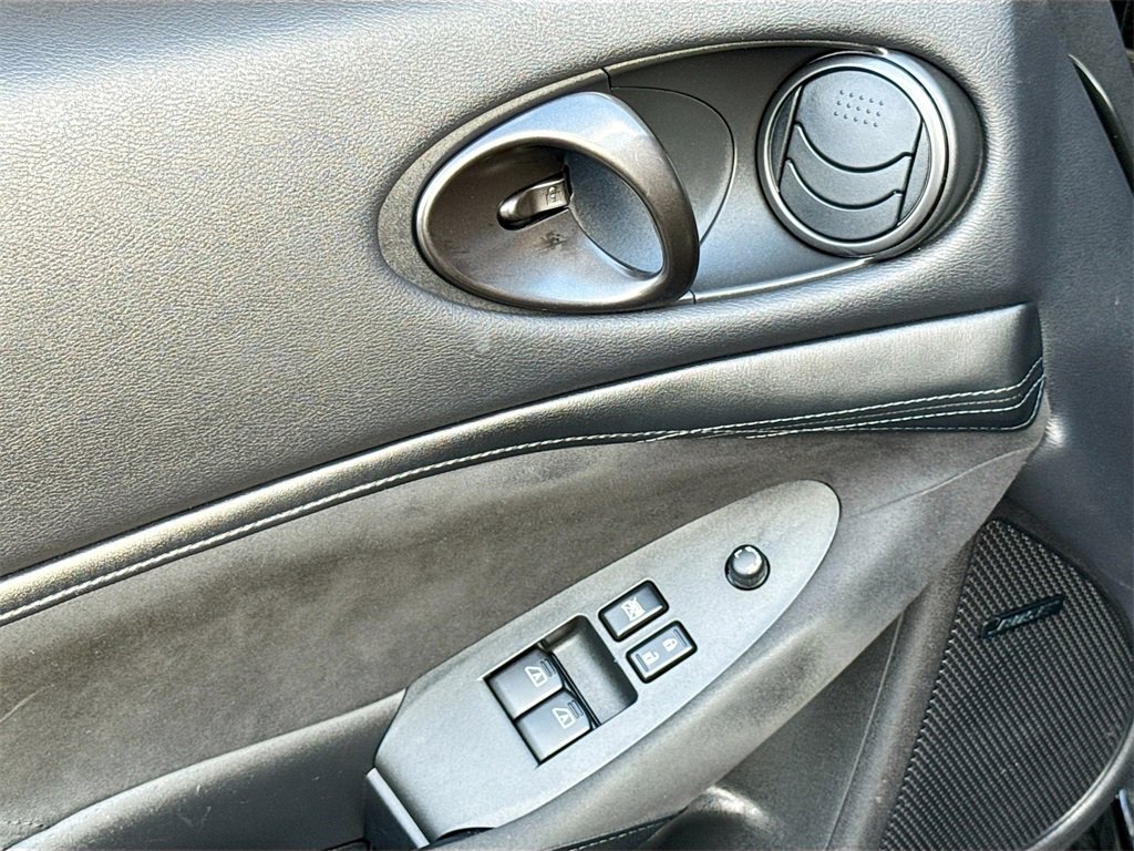 Used 2024 Nissan Z Performance w/ Floor Mat Package image 25