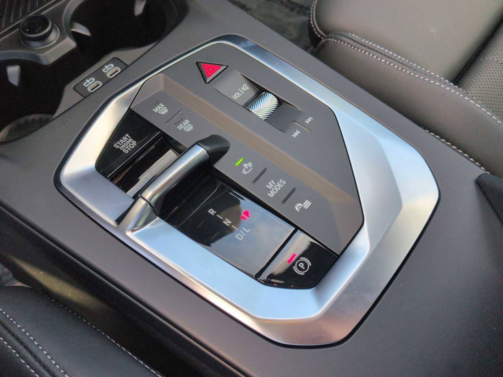 Used 2025 BMW 228i xDrive w/ Technology Package image 31