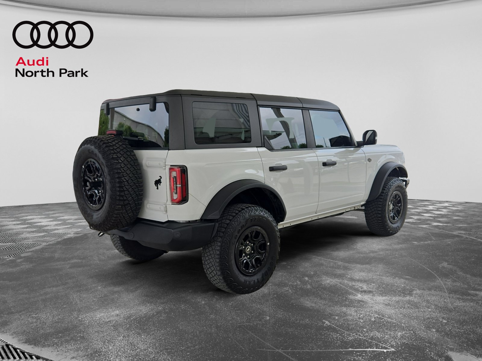 Used 2022 Ford Bronco Wildtrak AWD/4WD image 5