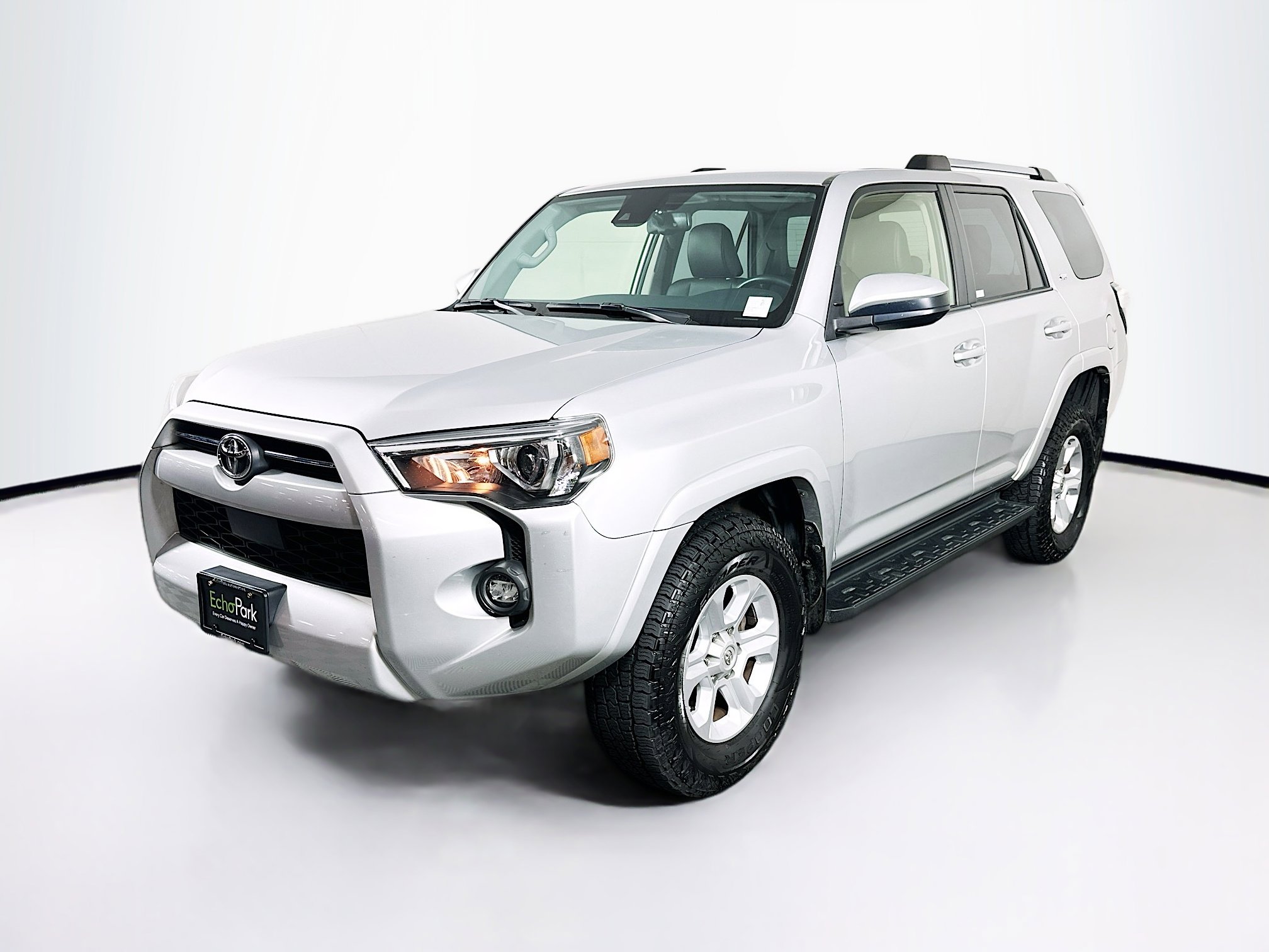 Used 2021 Toyota 4Runner SR5 AWD/4WD image 3