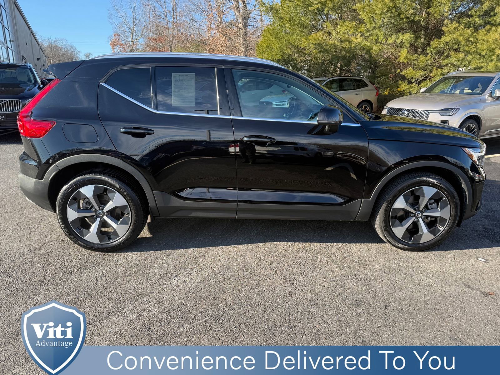 Certified 2025 Volvo XC40 B5 Core w/ Protection Package Premier image 9
