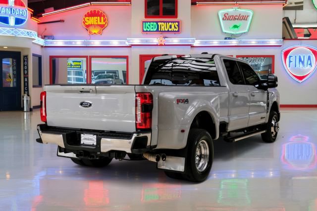 Used 2025 Ford F350 Lariat AWD/4WD image 3