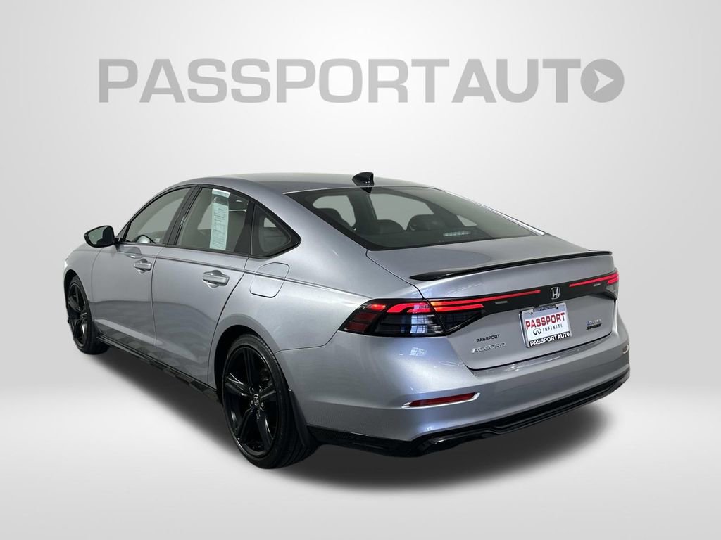 Used 2023 Honda Accord Sport image 2