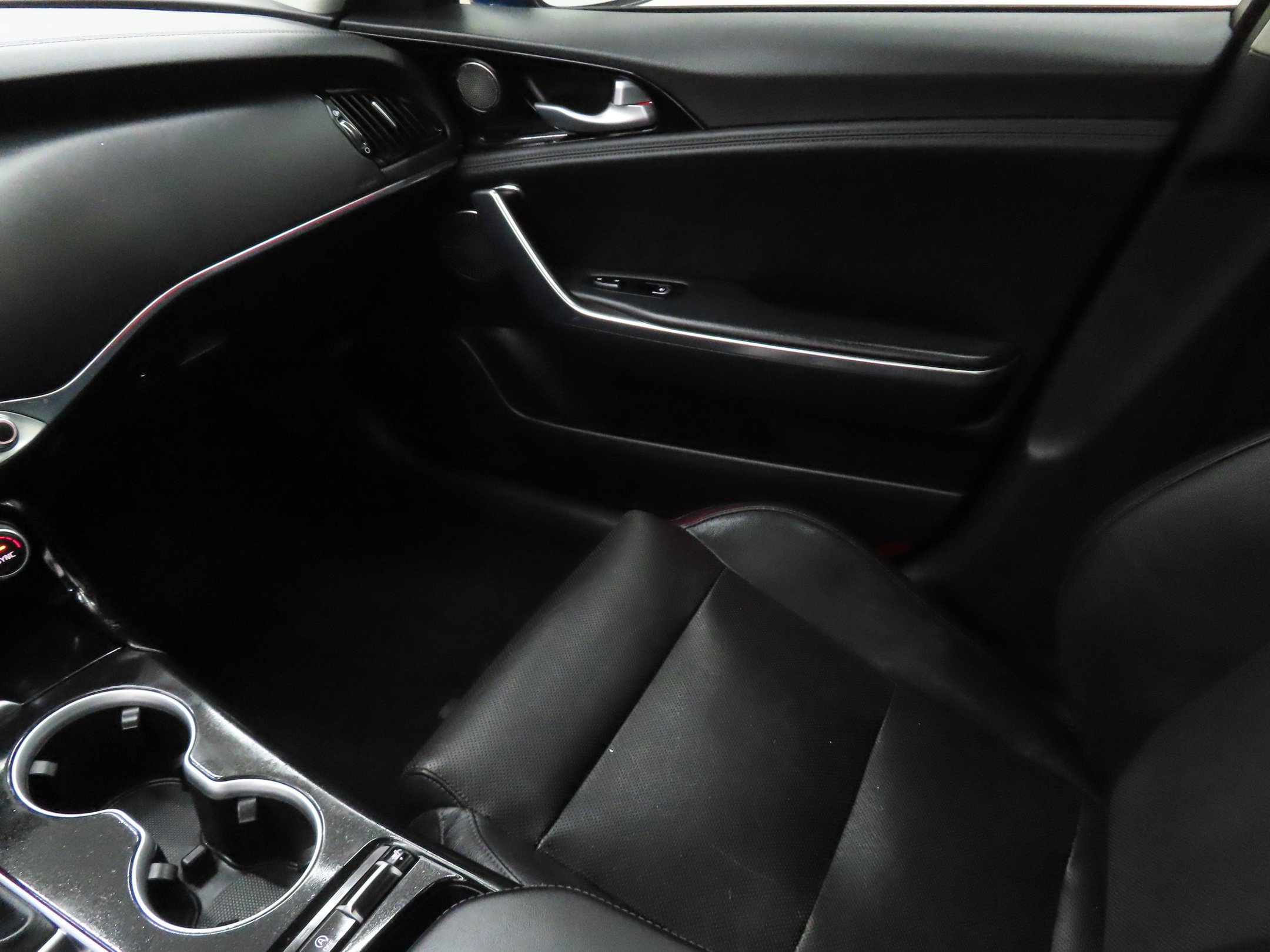 Used 2018 Kia Stinger Premium AWD/4WD image 20