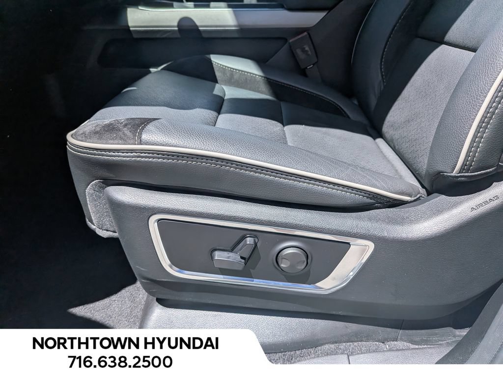Used 2026 RAM 1500 Laramie AWD/4WD image 30