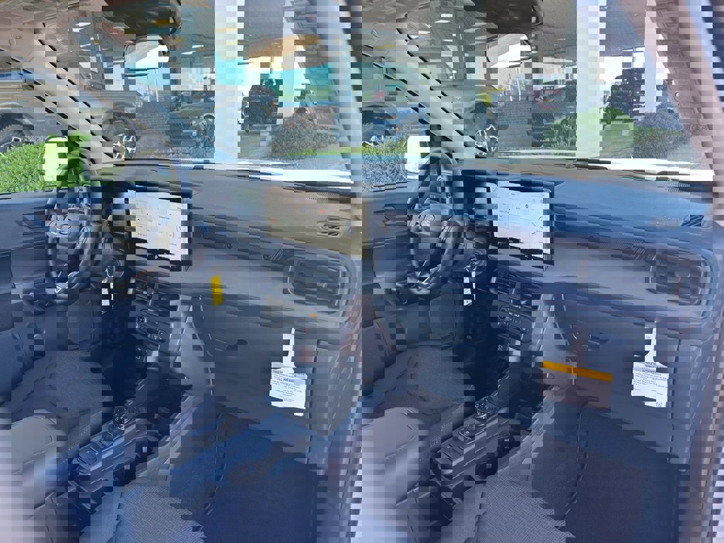 New 2026 Ford Maverick XL AWD/4WD image 28