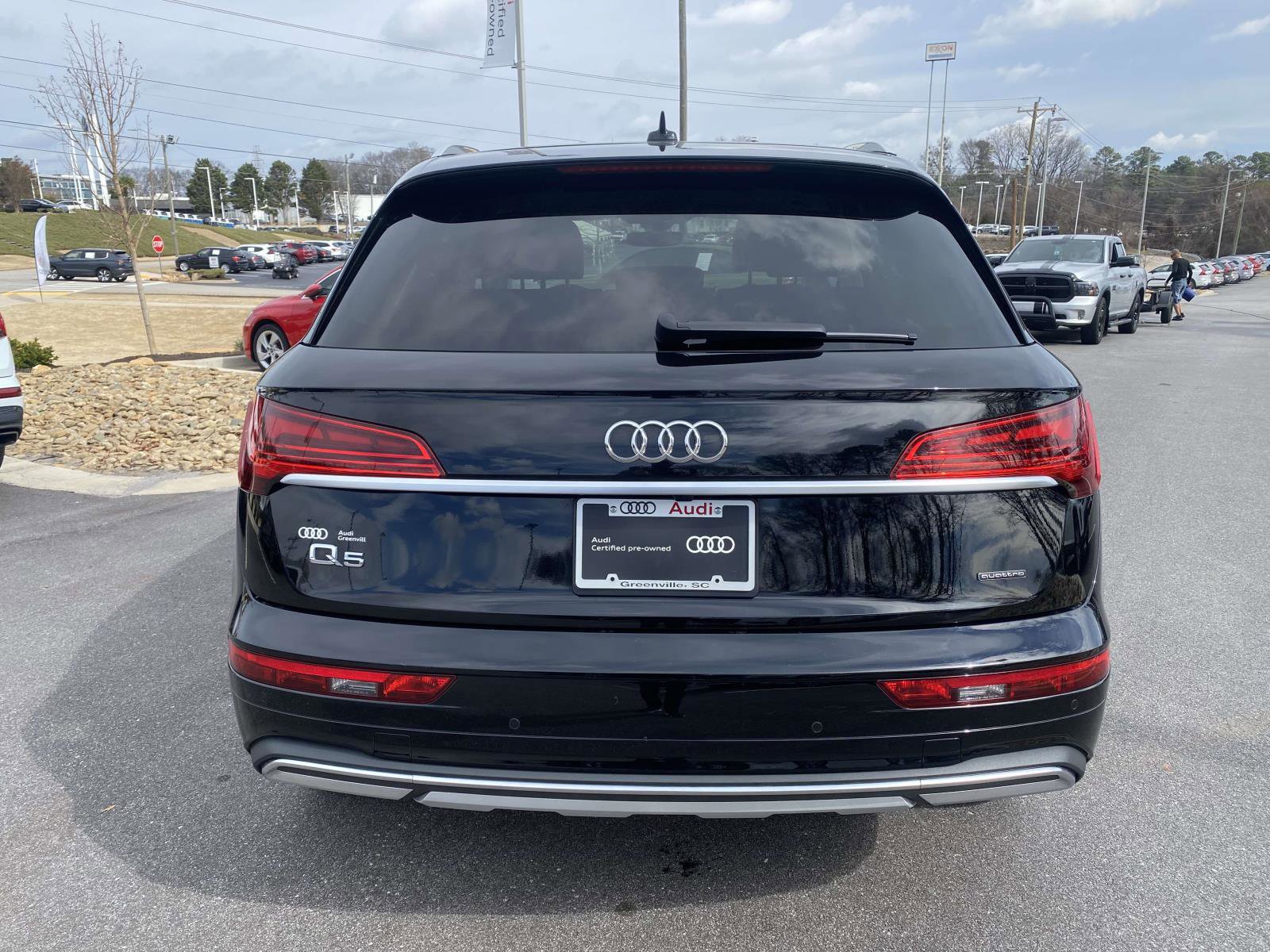 Certified 2023 Audi Q5 2.0T Premium w/ Convenience Package image 6