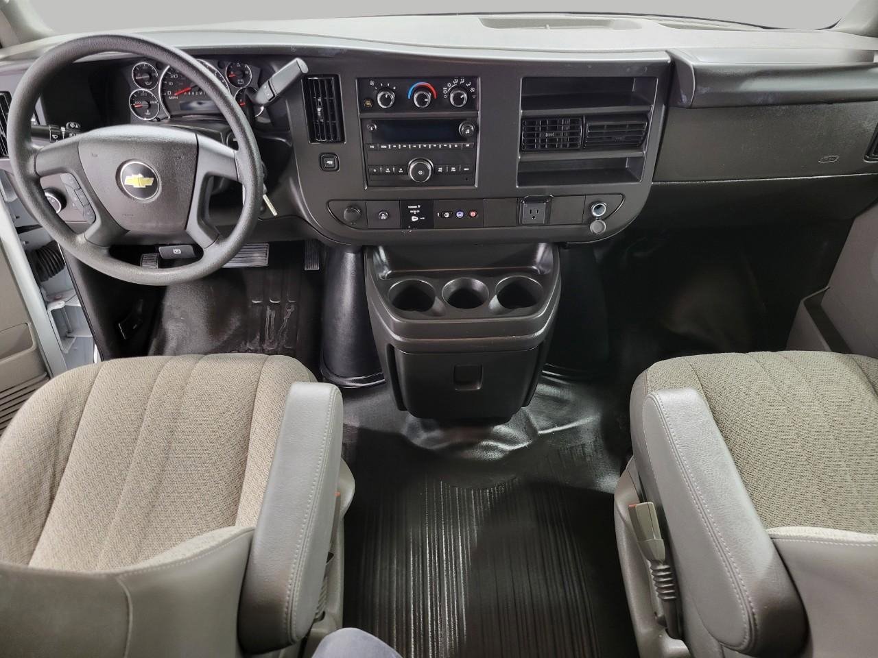 Used 2025 Chevrolet Express 3500 LS image 7