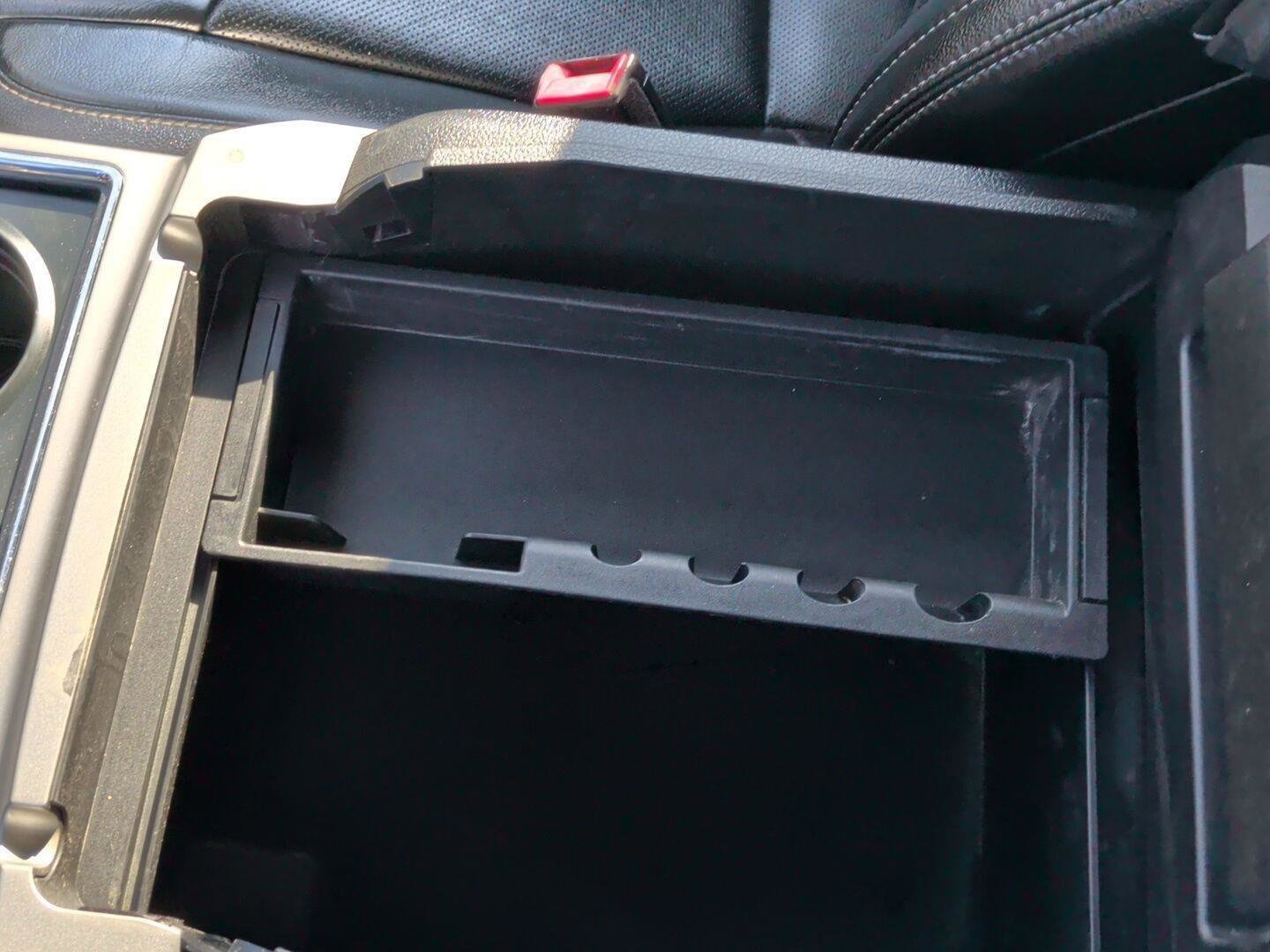 Used 2020 Ford F350 Lariat w/ Chrome Package image 19