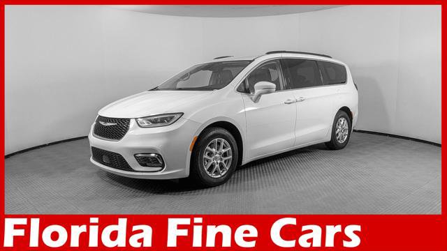 Used 2022 Chrysler Pacifica Touring-L