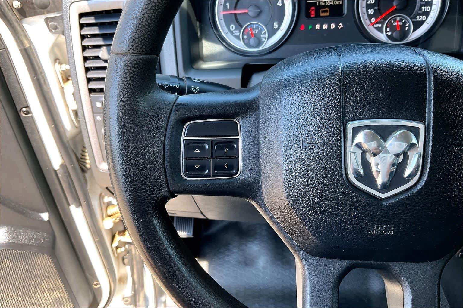 Used 2014 RAM 2500 Tradesman w/ Chrome Appearance Group AWD/4WD image 22