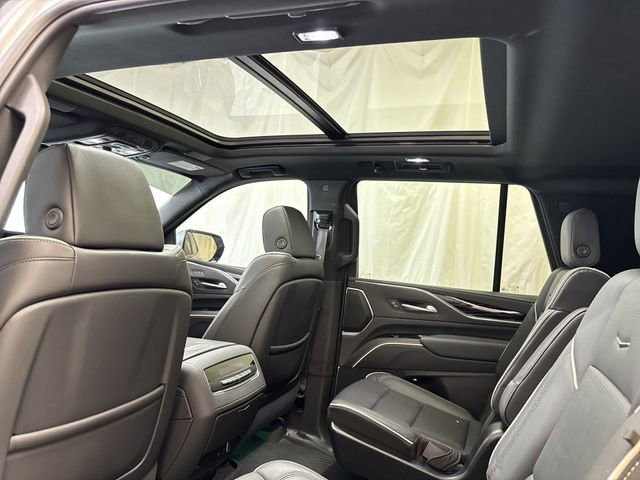 Used 2024 Cadillac Escalade Sport w/ LPO, ONYX Package AWD/4WD image 14