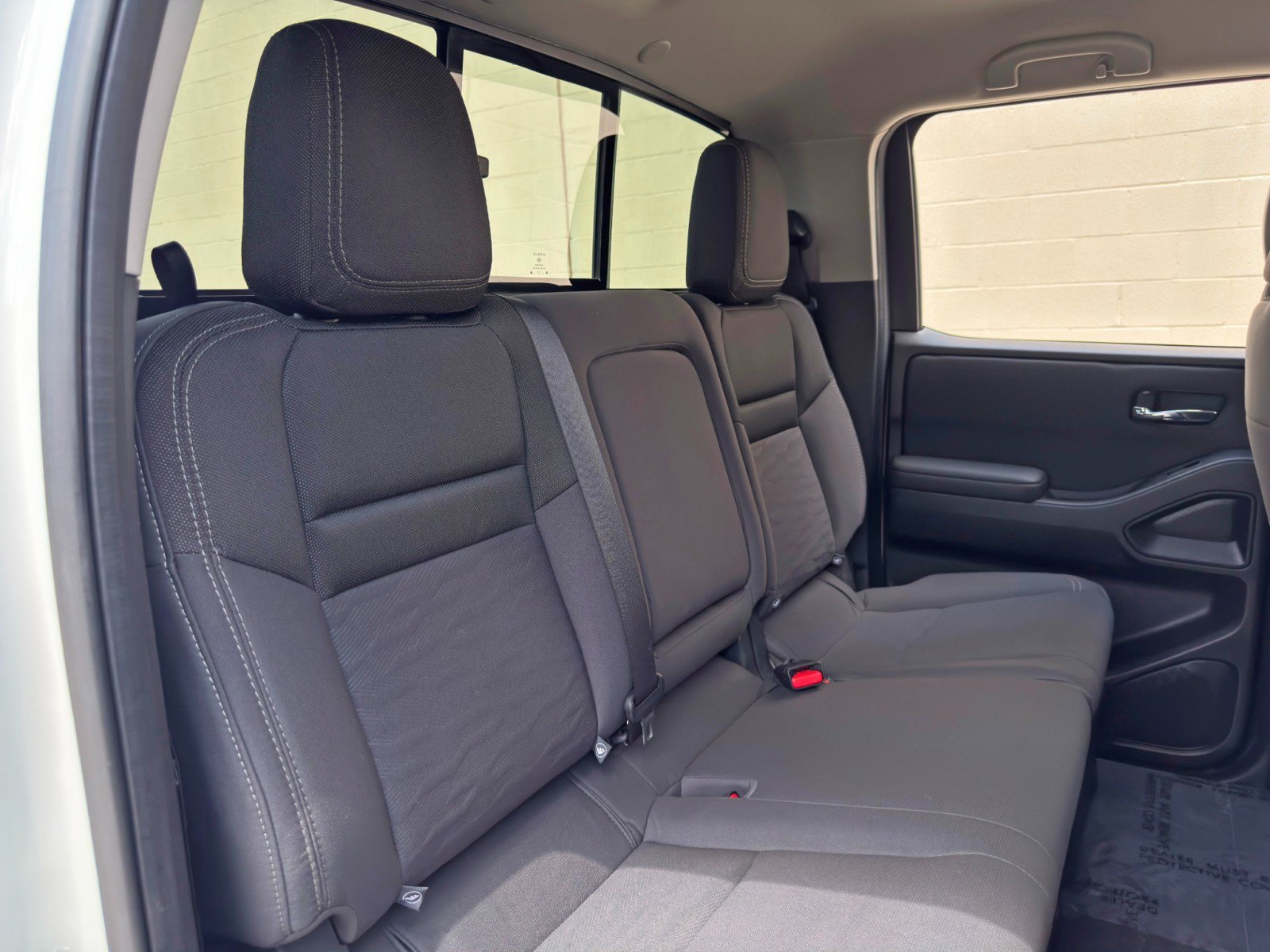 Used 2024 Nissan Frontier SV w/ Technology Package RWD image 32