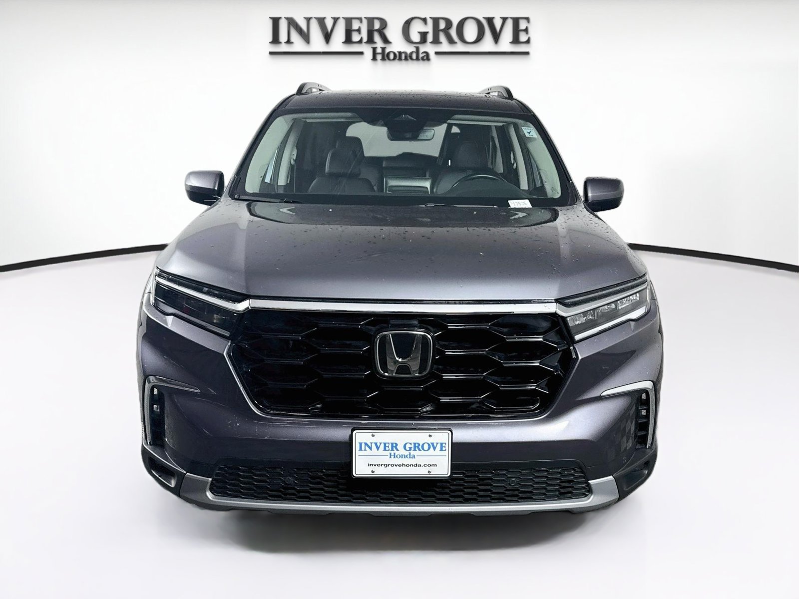Used 2024 Honda Pilot Touring image 2