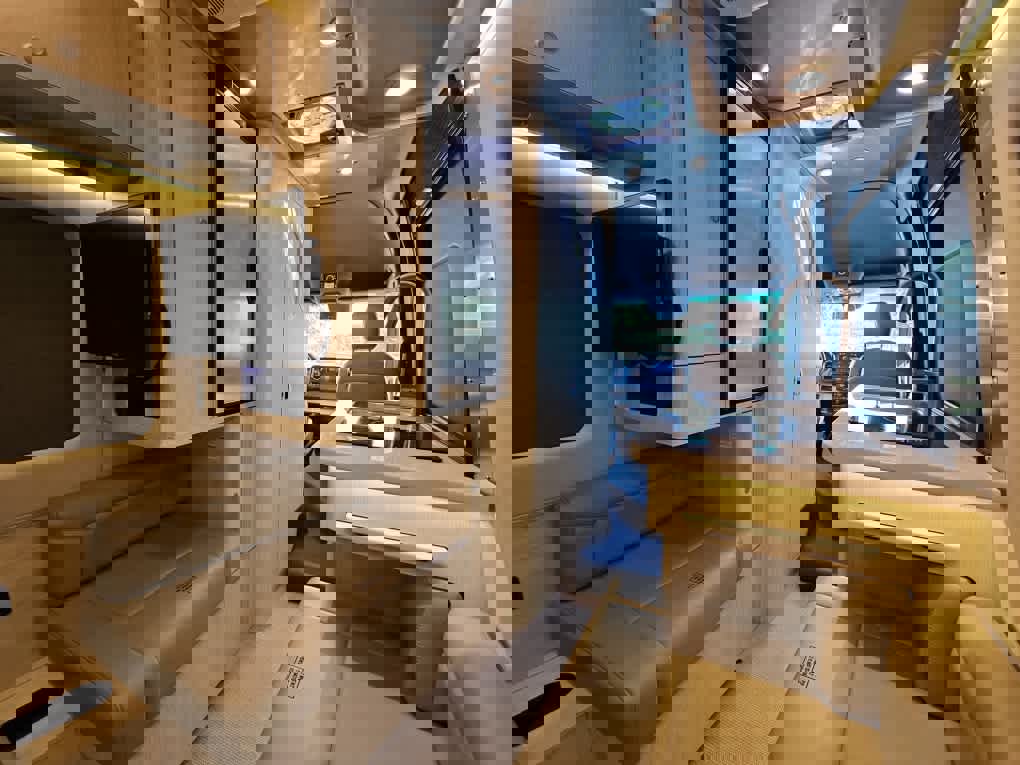 Used 2023 Mercedes-Benz Sprinter 2500 image 26