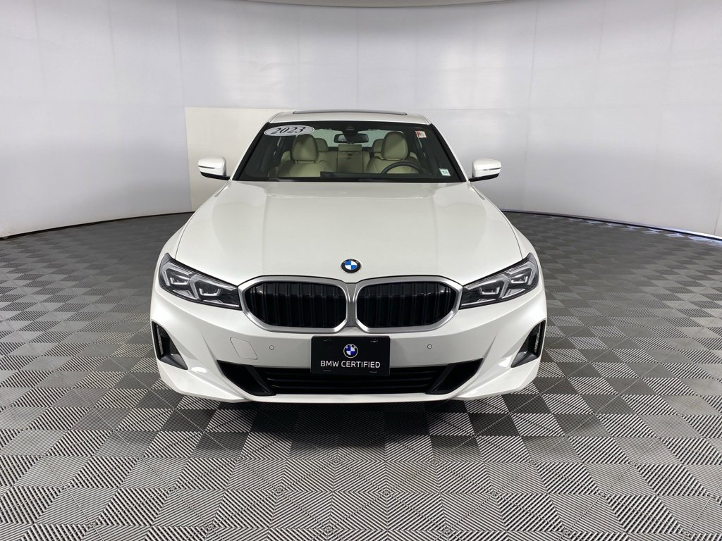 Certified 2023 BMW 330i xDrive Sedan w/ Driving Assistance Package image 3
