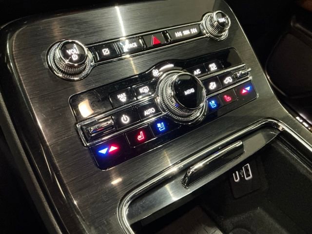 Used 2022 Lincoln Nautilus Reserve w/ Equipment Group 201A image 21