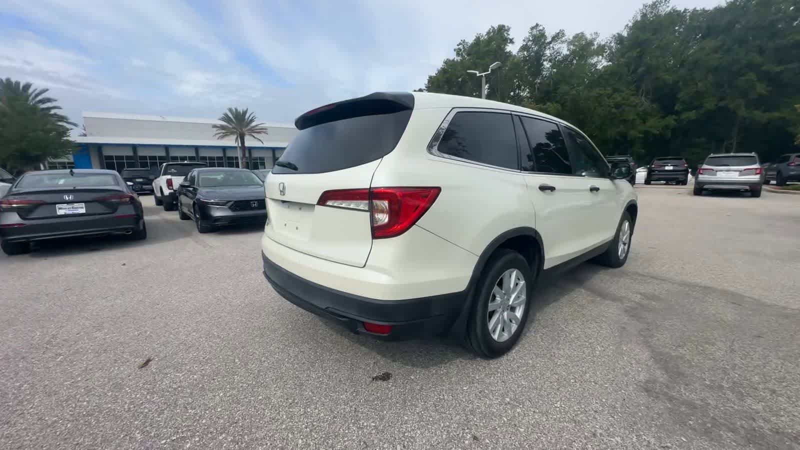 Used 2019 Honda Pilot LX image 8