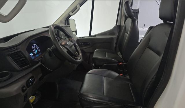 Used 2024 Ford Transit 250 148 Medium Roof RWD image 5