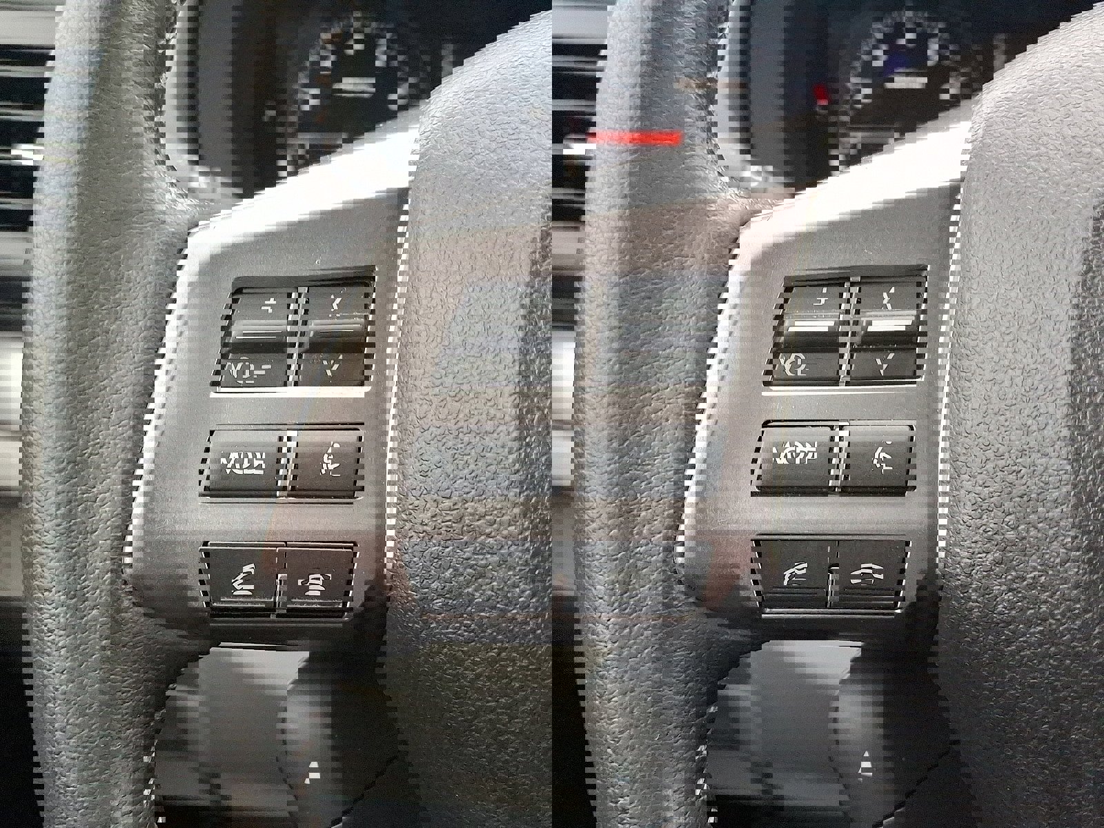 Used 2015 Subaru Forester 2.5i Touring w/ Eyesight & Navigation System image 22