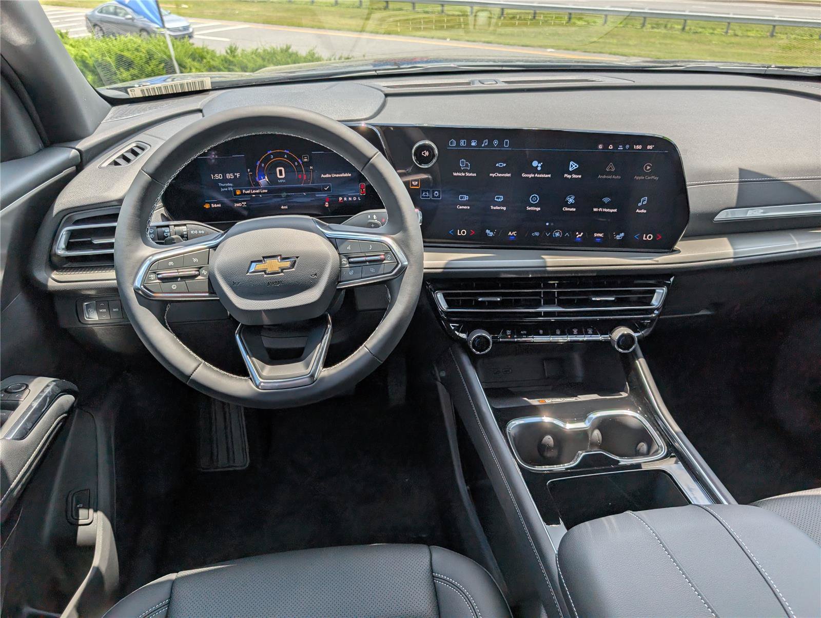 New 2026 Chevrolet Traverse LT w/ Driver Confidence Package AWD/4WD image 14