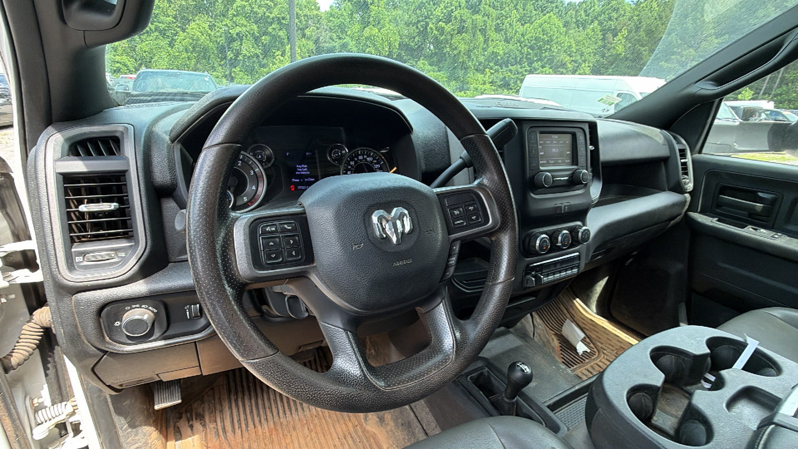 Used 2022 RAM 3500 Tradesman w/ Chrome Appearance Group AWD/4WD image 25