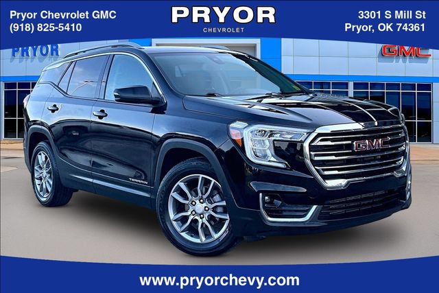 Used 2023 GMC Terrain SLT FWD image 1