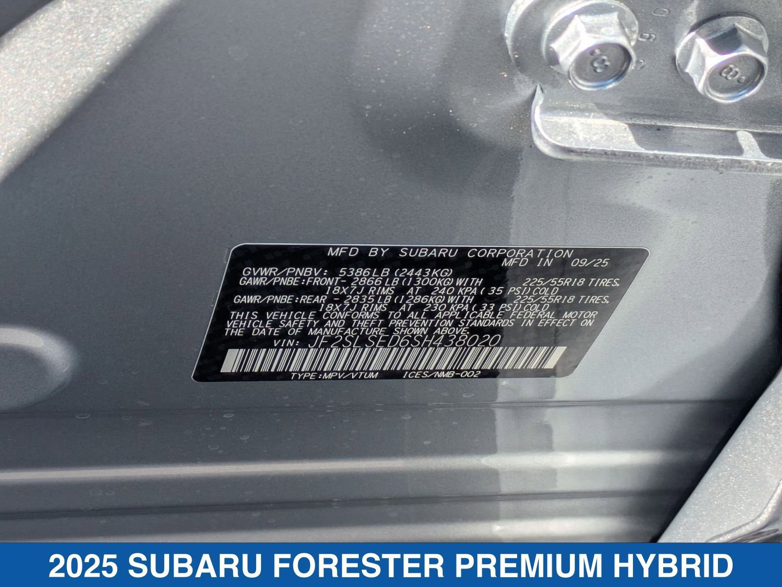 Certified 2025 Subaru Forester Premium AWD/4WD image 39