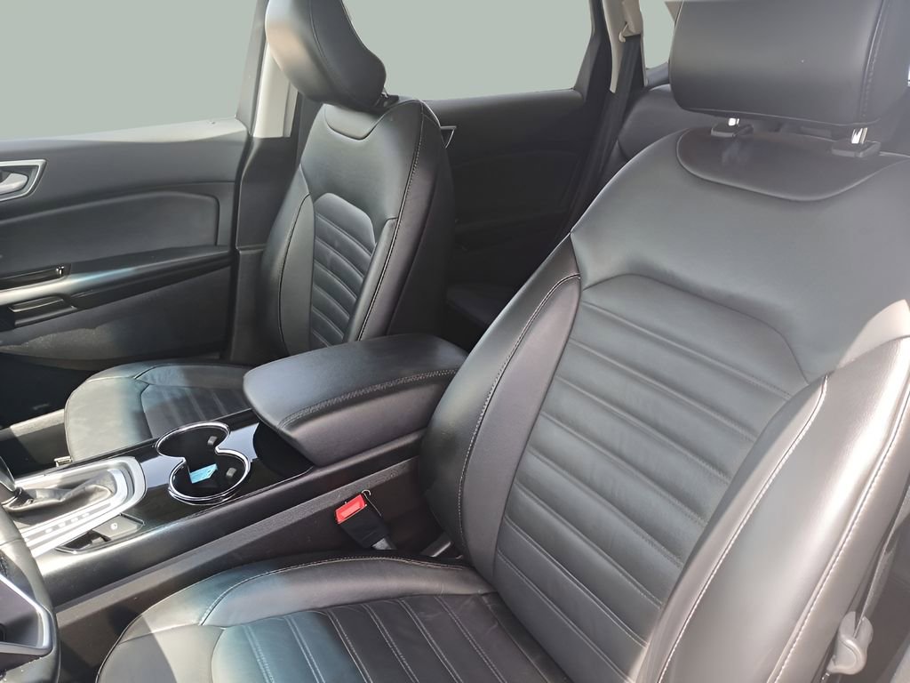Used 2017 Ford Edge SEL w/ Equipment Group 201A AWD/4WD image 21