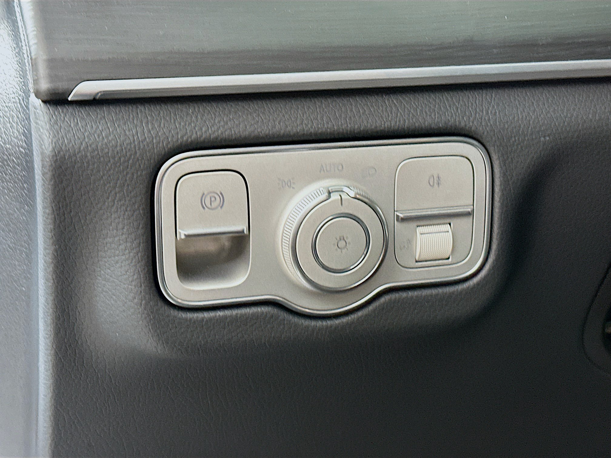 New 2026 Mercedes-Benz GLS 450 4MATIC image 10