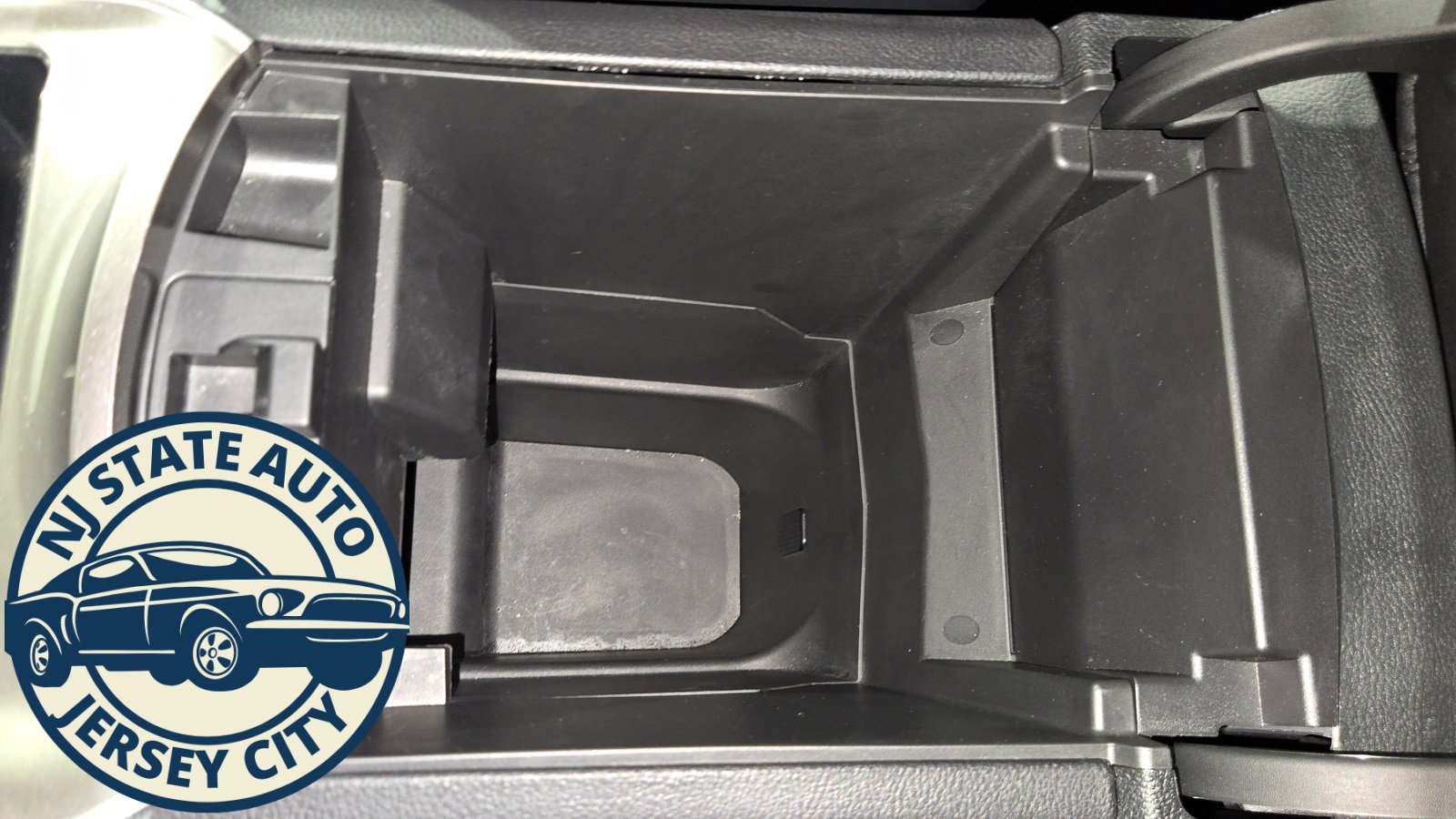 Used 2024 Ford Edge SEL image 15