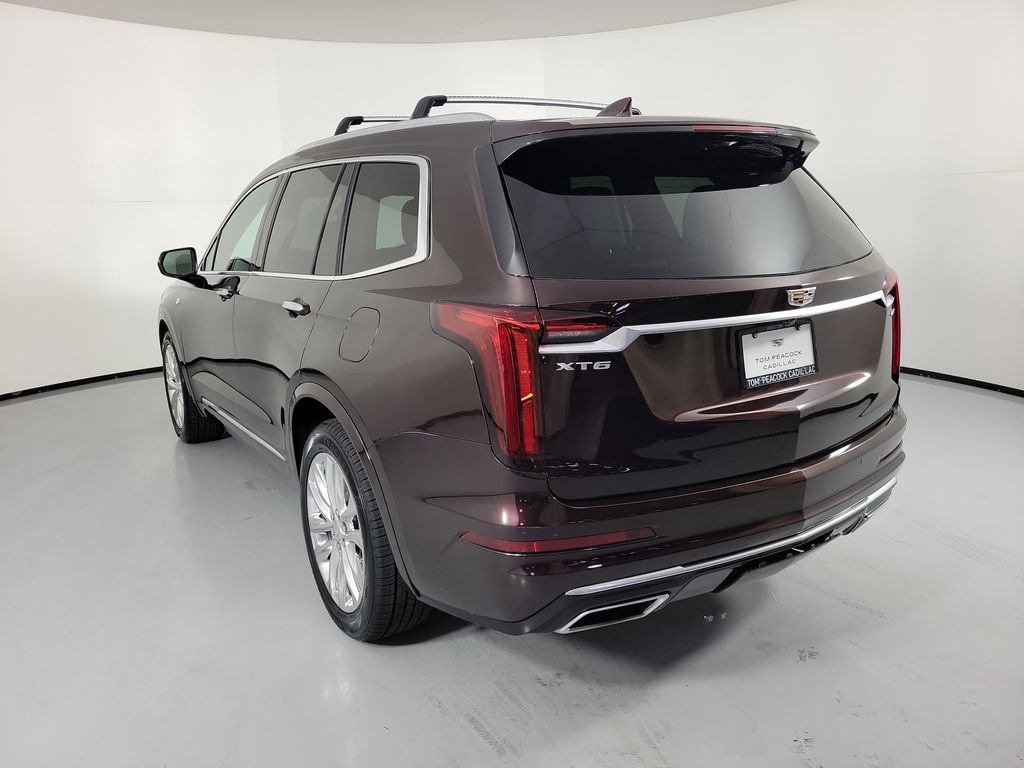 Used 2020 Cadillac XT6 Premium Luxury FWD image 3