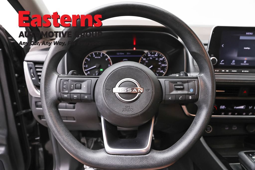 Used 2023 Nissan Rogue SV AWD/4WD image 10