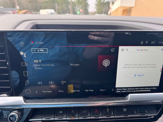 Used 2022 GMC Sierra 1500 SLE image 16