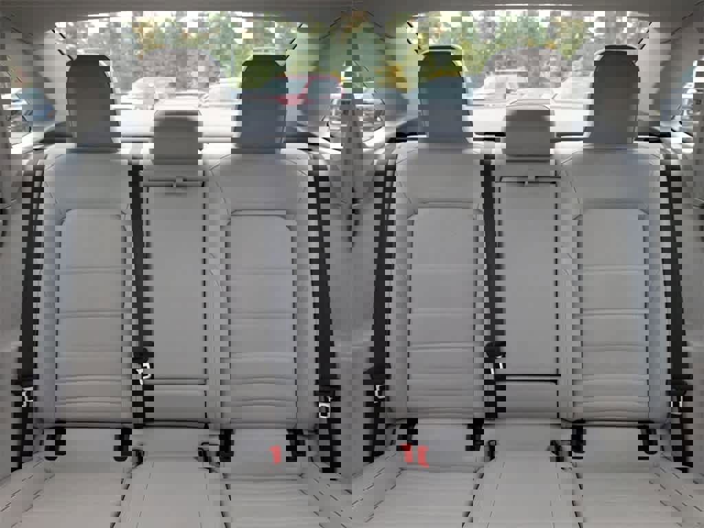 Used 2023 Volkswagen Jetta SE image 13