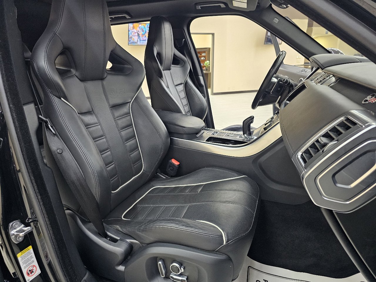 Used 2017 Land Rover Range Rover Sport SVR image 22