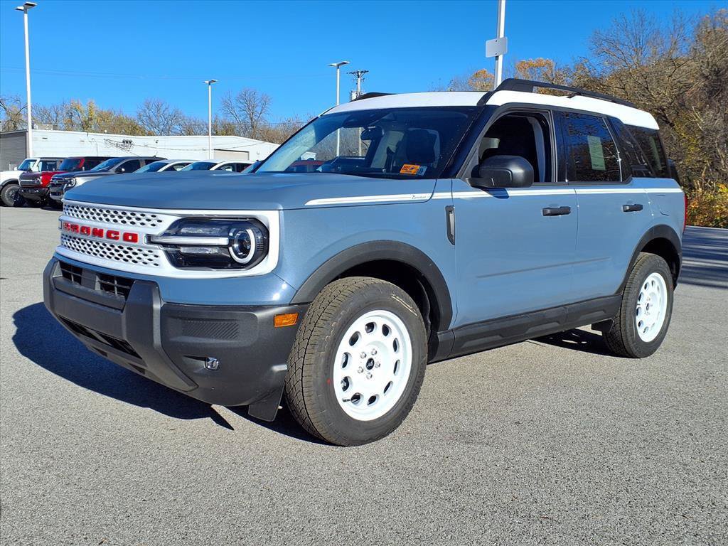 New 2025 Ford Bronco Sport Heritage w/ Convenience Package AWD/4WD image 2